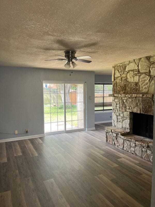 Building Photo - 13619 Larkbrook St