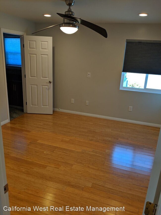 Building Photo - 2 br, 2.5 bath House - 550 La Jolla Street