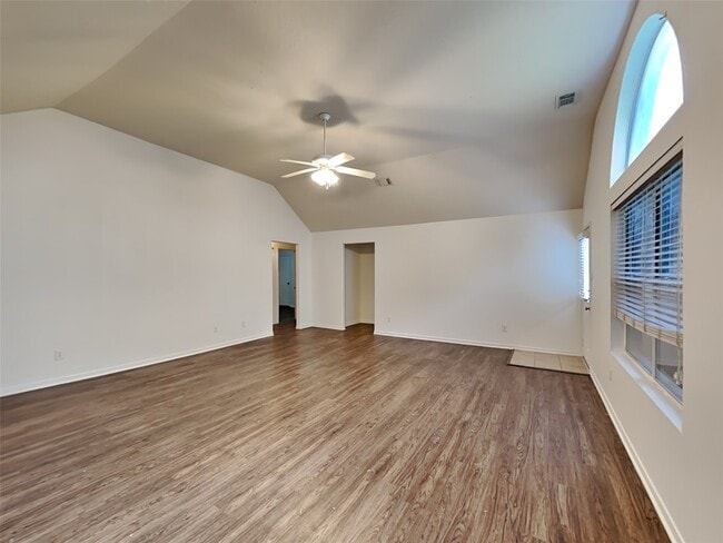 Foto del edificio - 18514 Inwood Elm Cir