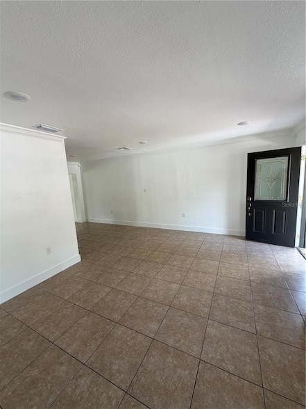 Foto del edificio - 1702 W Dempsey Ave