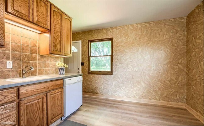 Building Photo - 3 br, 1 bath House - 6326 Spaulding St