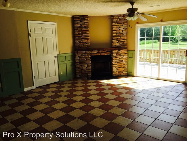 Foto del edificio - 5 br, 2 bath House - 109 Westfield Road
