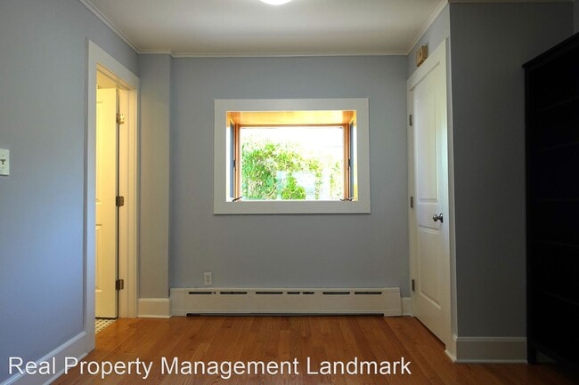 Building Photo - 3 br, 3 bath House - 6 1st Street