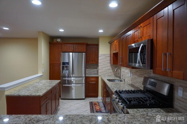 Foto del edificio - 160 Vasser Dr