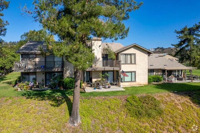 Building Photo - 1622-1780 Pala Lake Dr