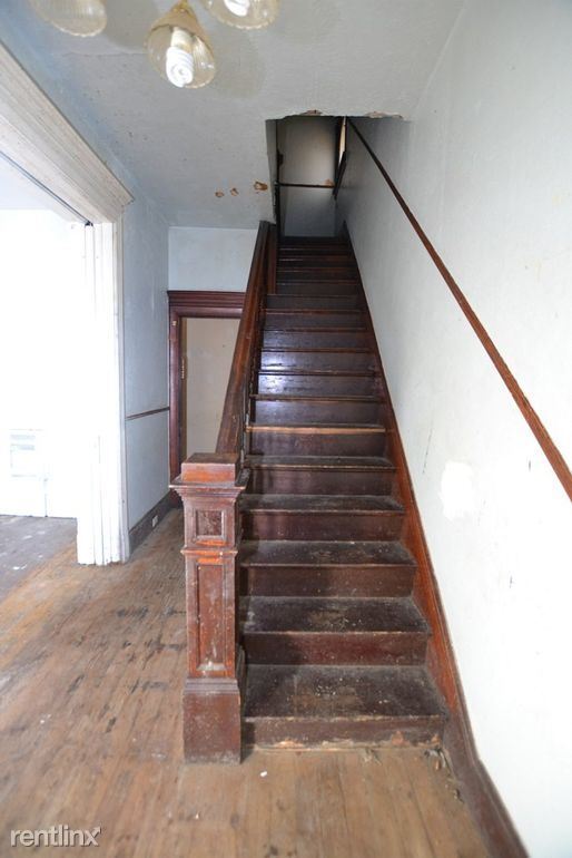 Building Photo - 21 7th St