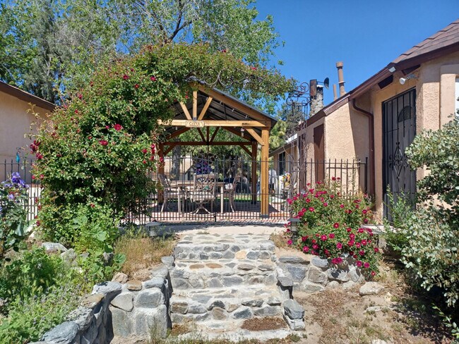 Foto del edificio - 7370 Wild Horse Canyon Rd