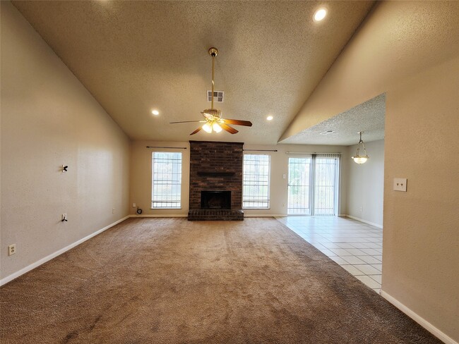 Foto del edificio - 9607 Hanford St