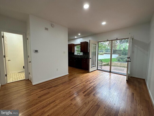 Foto del edificio - 902 N Bancroft Pkwy