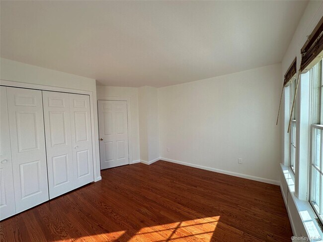 Foto del edificio - 197 Johnson Rd