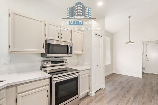 Building Photo - 234 N Heritage Dr