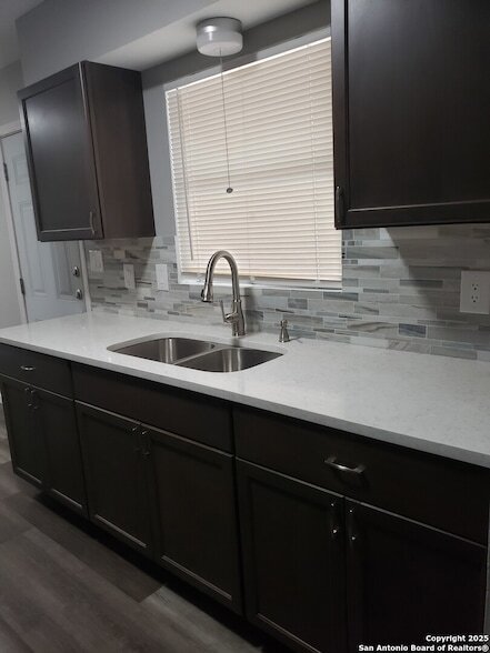 Foto del edificio - 117 Brettonwood Dr