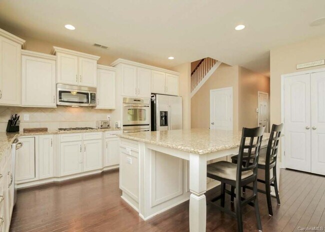 Foto del edificio - 17219 Caldwell Track Dr
