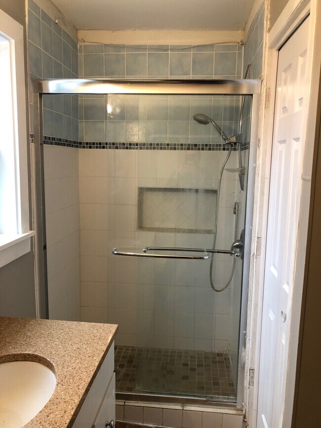 Foto del edificio - 412 Fisher St