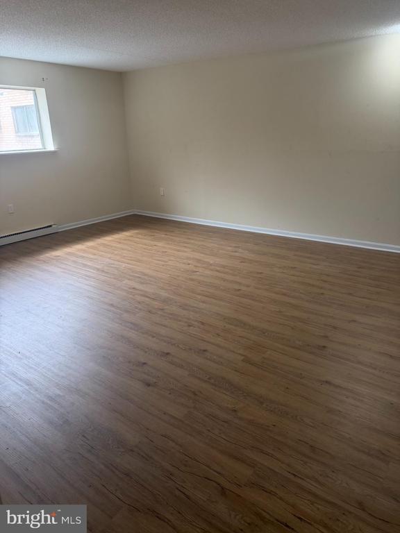 Foto del edificio - 400 Glendale Rd