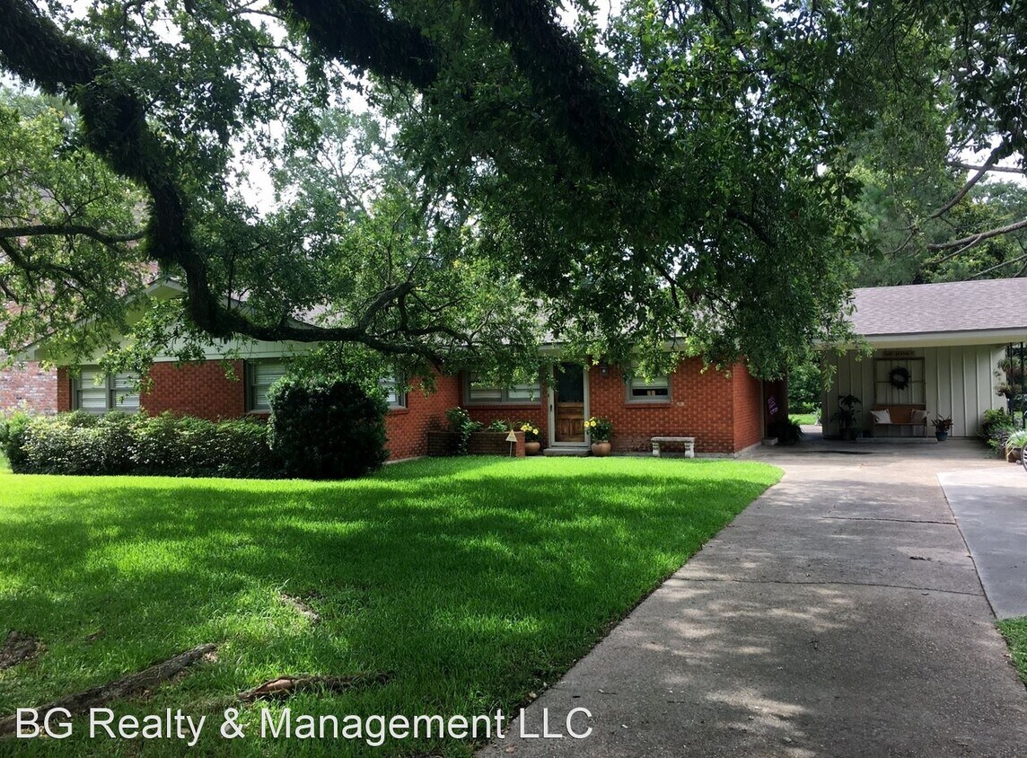 3 br, 2 bath House 802 Beverly Drive House for Rent in Lafayette