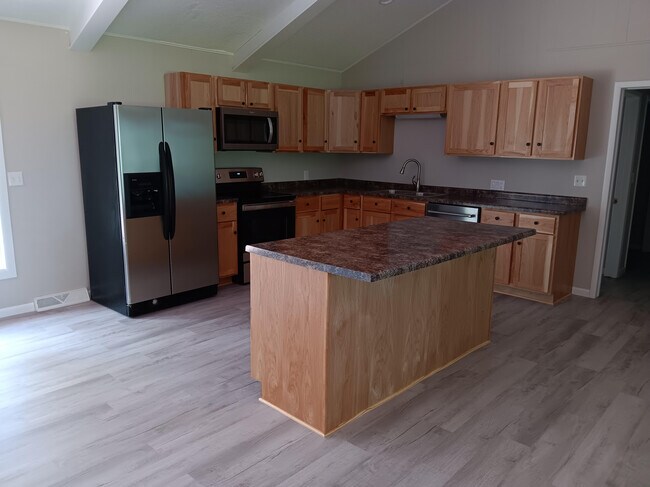 Foto del edificio - 739 Grandview Rd