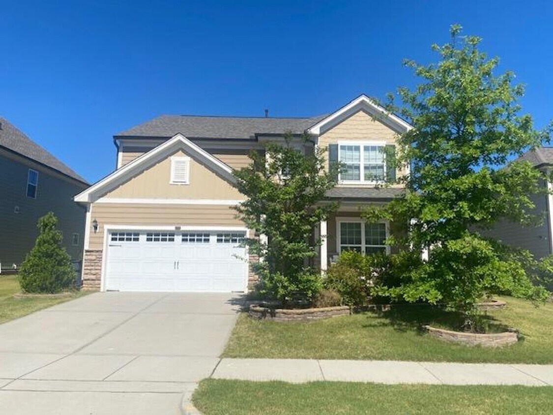 Primary Photo - 439 Parlier Drive - Bev Roberts Rentals an...