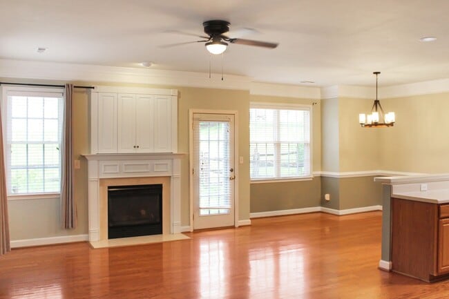Building Photo - 1054 Bristlecone Ln