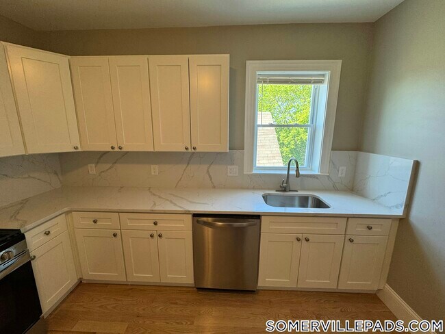 Foto del edificio - 29 Cameron Ave