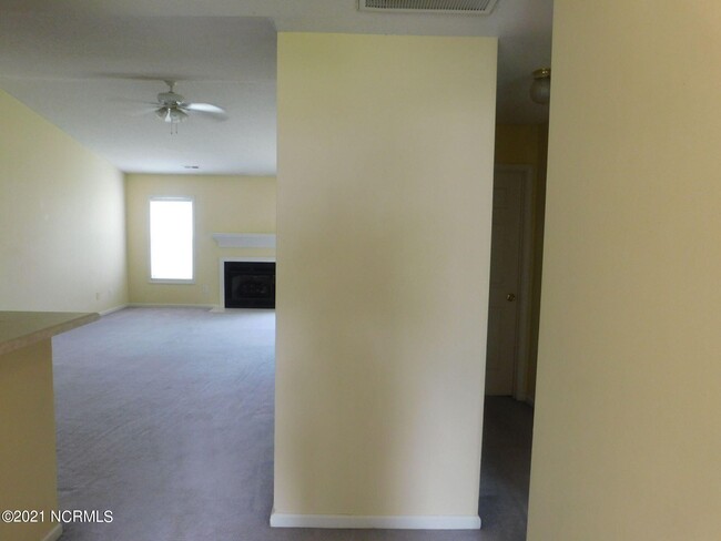 Building Photo - 128 Kobe Dr