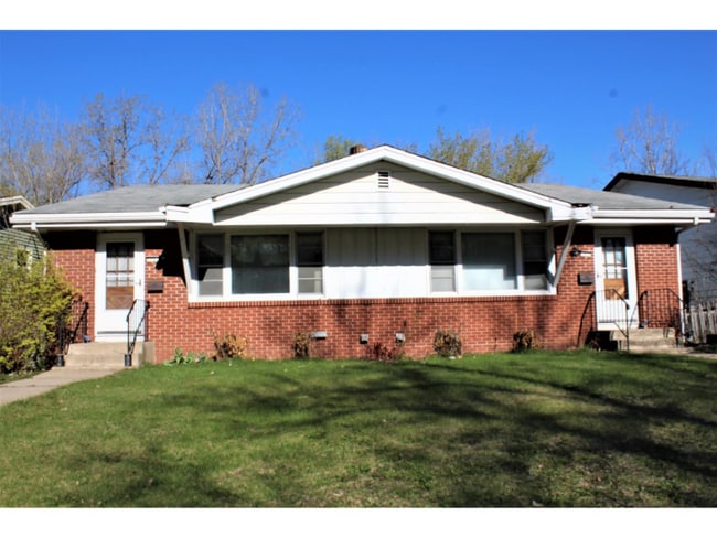 Building Photo - 1253 Circle Terrace Blvd NE