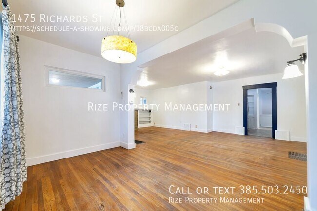 Building Photo - 2 bedroom, multi-level home in Salt Lake C...