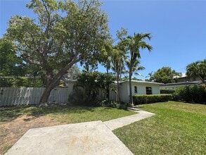 Building Photo - 485 Warren Ln