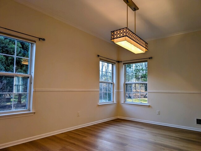 Foto del edificio - 111 Harvard Cir