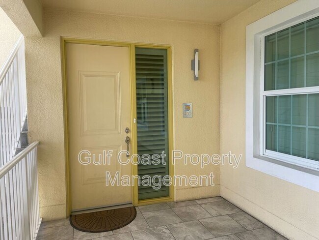 Foto del edificio - 260 Hidden Bay Dr