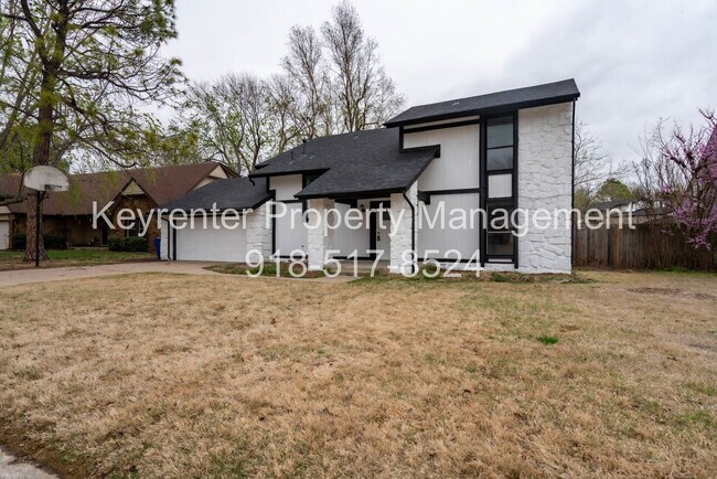 Building Photo - Gorgeous 3 Bedroom Remodel, BA Schools!