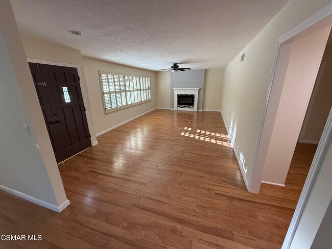 Building Photo - 1191 Calle Contento