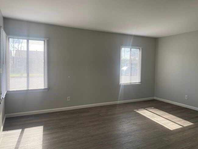 Building Photo - 2245 Granada Ave