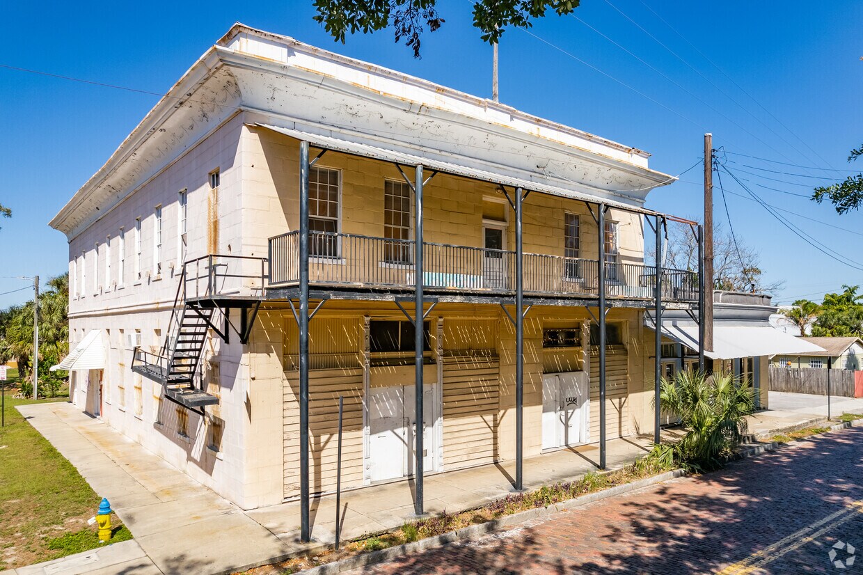 1402 N 19th St Tampa, FL - 1402 N 19th St