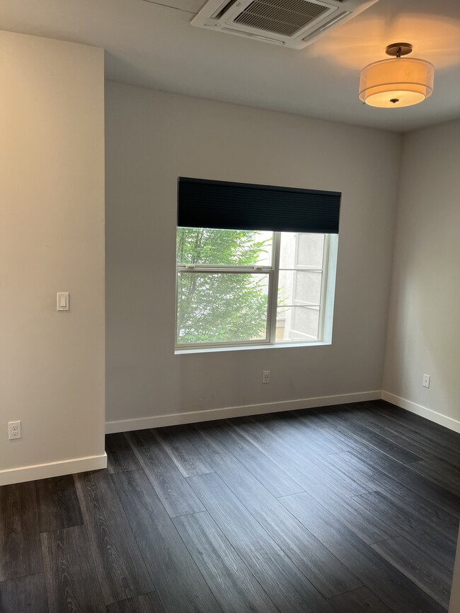 Photo - 425 Lug Ln Apartment