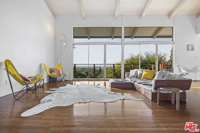 Foto del edificio - 4116 Witzel Dr