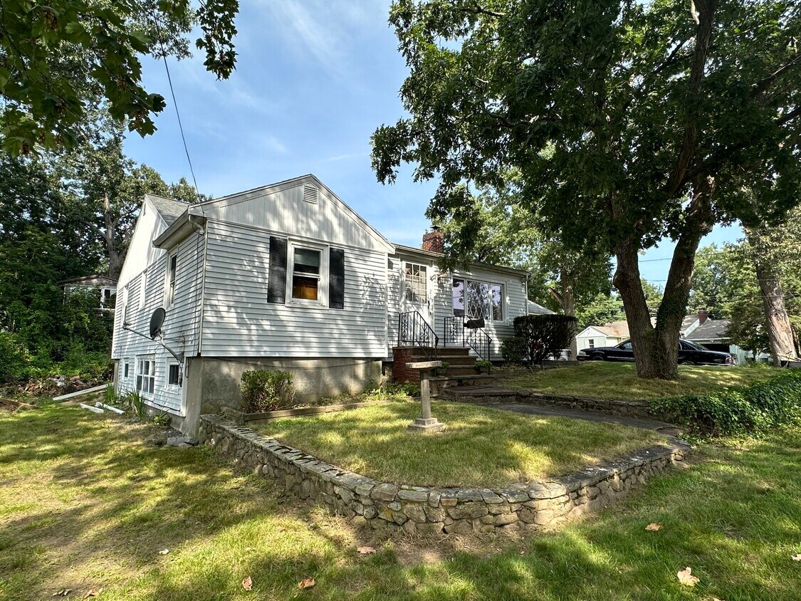 Foto principal - 21 Spaulding St