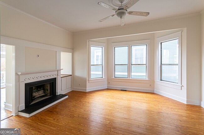 Foto del edificio - 815 Edgewood Ave NE