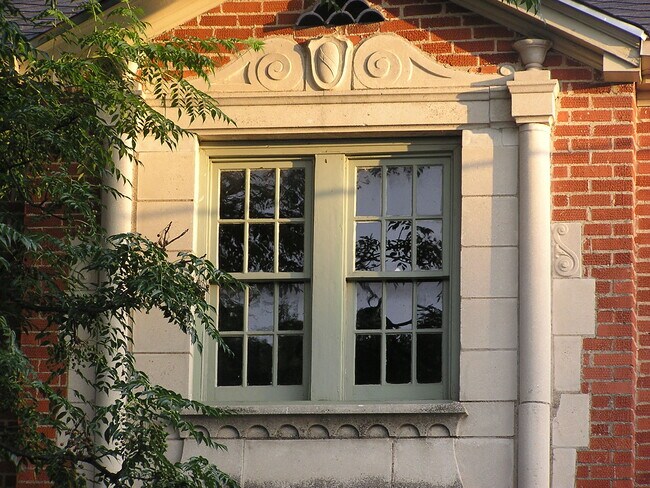 Bishop Terrace--full of vintage charm. - 835 N Bishop Ave