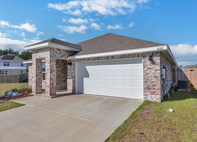 Building Photo - 4600 Honor Guard Wy