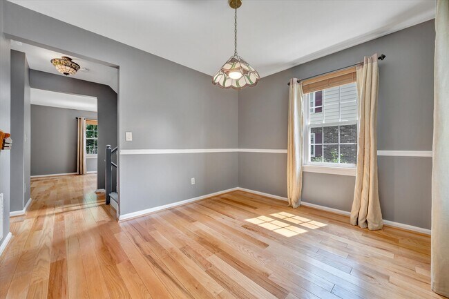 Foto del edificio - 104 Southampton Ct