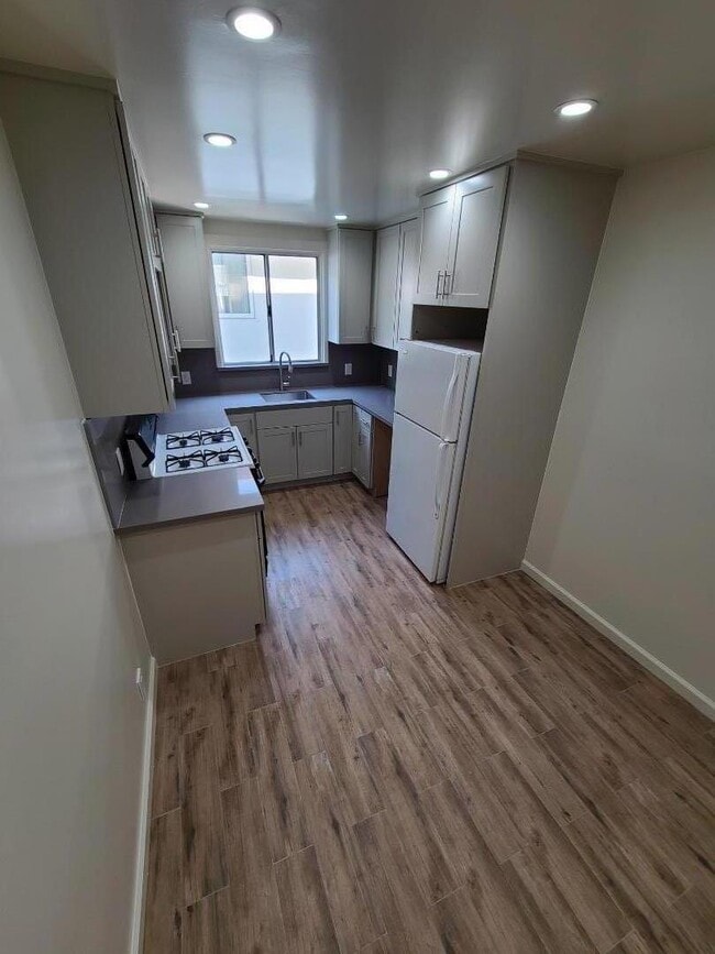 Building Photo - 1238 El Camino Real