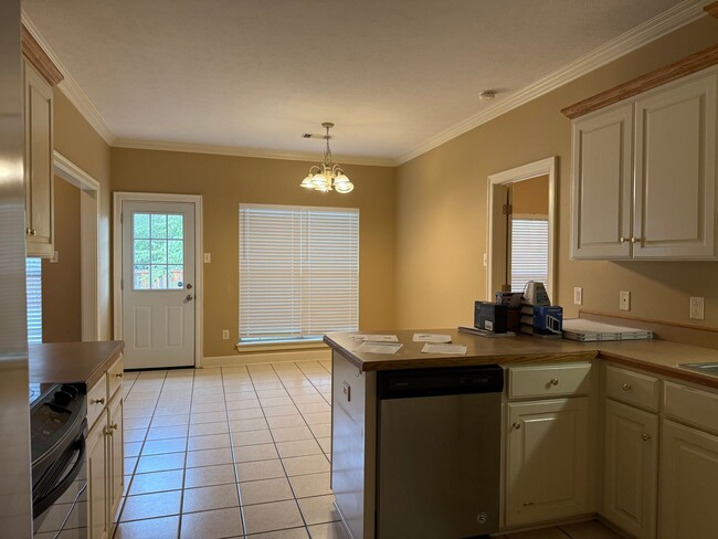 Building Photo - 2745 Silvercrest Dr., Conway AR 72034 - La...