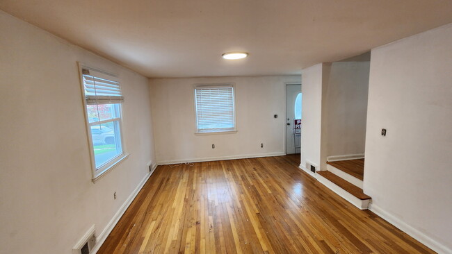 Foto del edificio - 1131 South Ave W