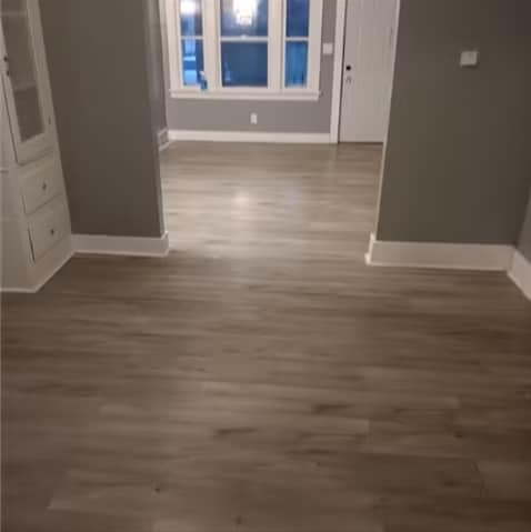 Building Photo - Newly Renovated 2BR/1BA First Floor Apartment in Nearby Larchmere Neighborhood