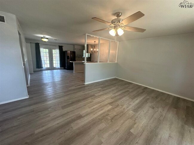Building Photo - 4600 Sierra Madre Dr