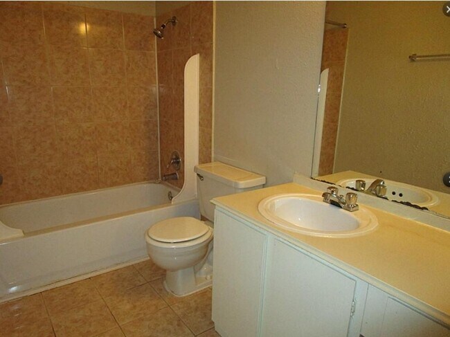 Foto del edificio - 2200 Cypress Landing Rd