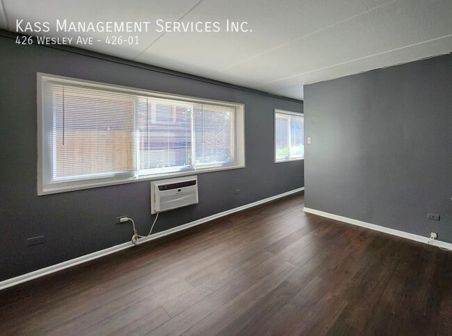 Building Photo - 426 Wesley Ave