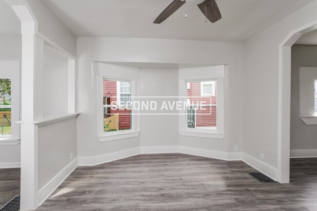 Foto del edificio - 741 Dearborn Ave