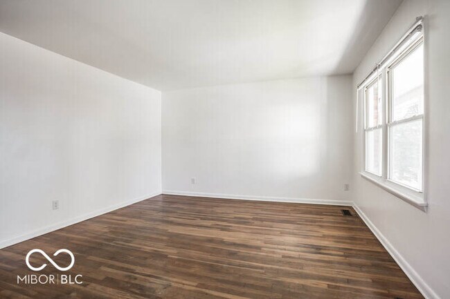 Foto del edificio - 790 W Pine St